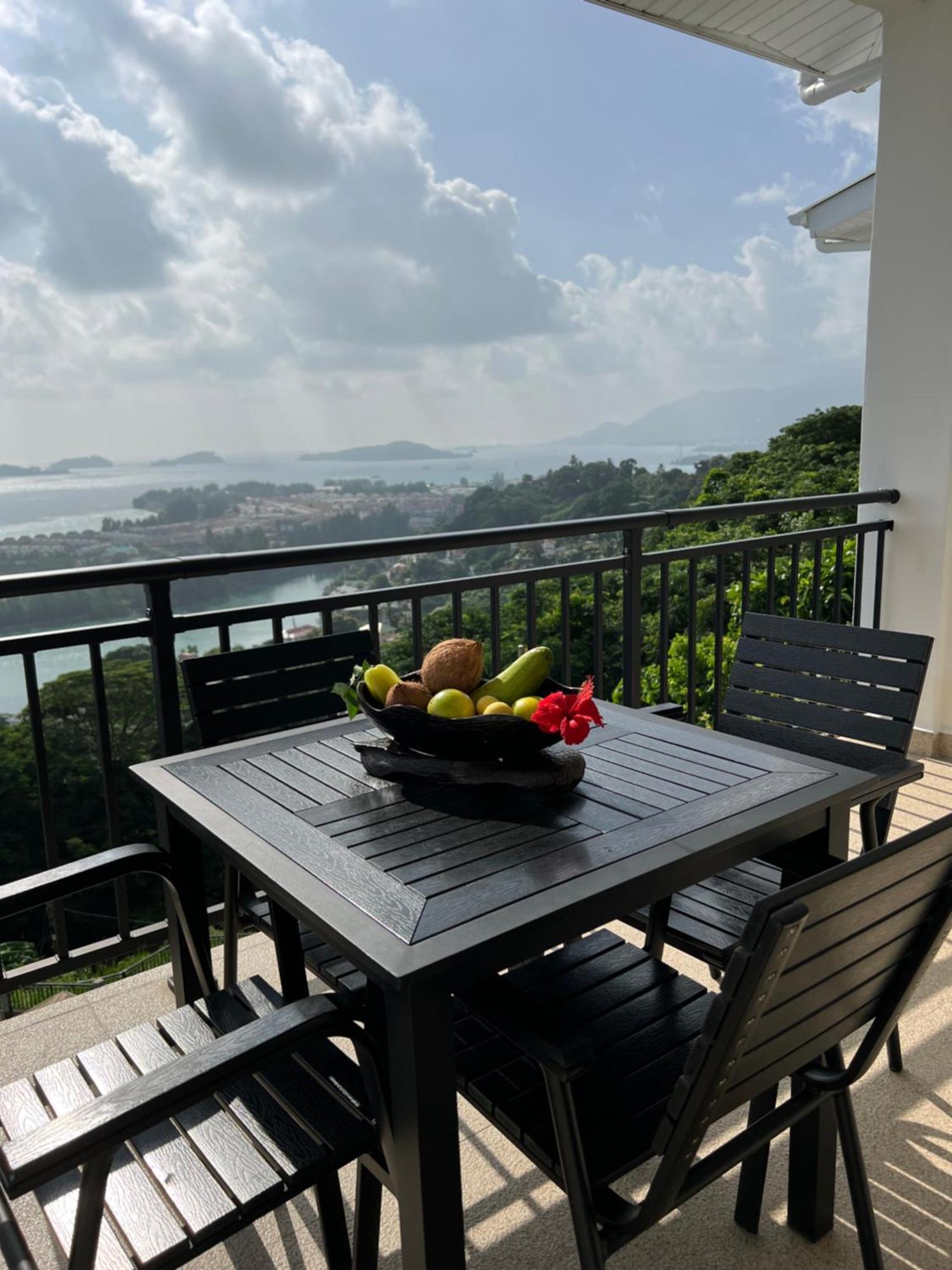 Creole Pearl Self-Catering Apartment Victoria Ngoại thất bức ảnh