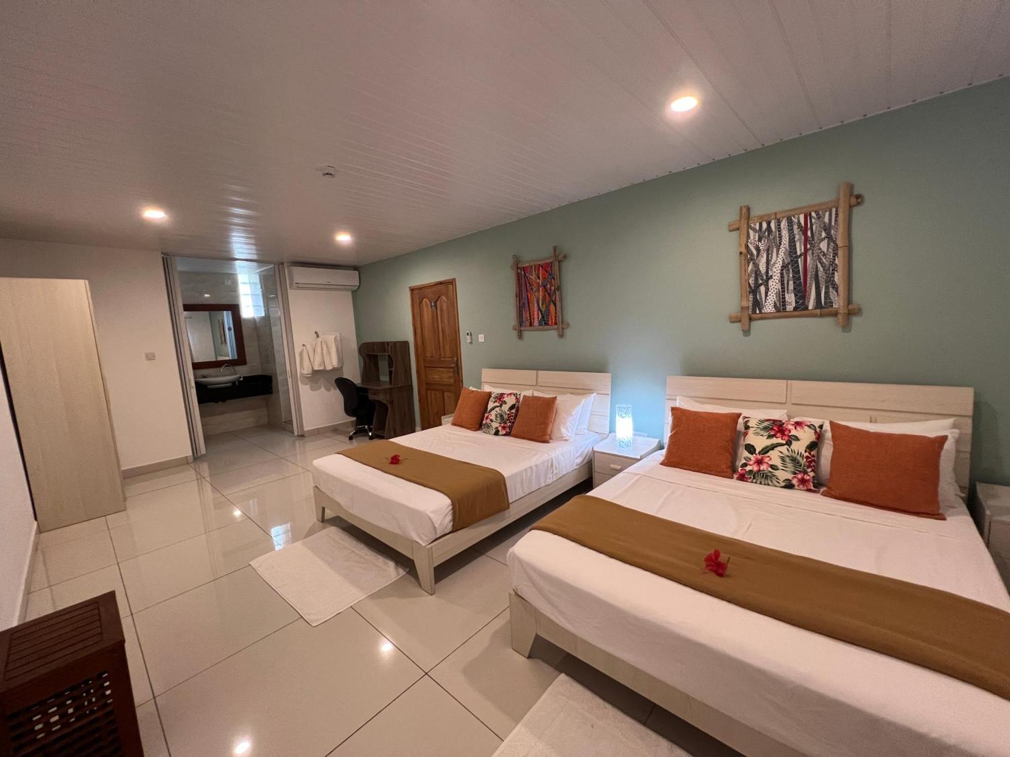 Creole Pearl Self-Catering Apartment Victoria Ngoại thất bức ảnh