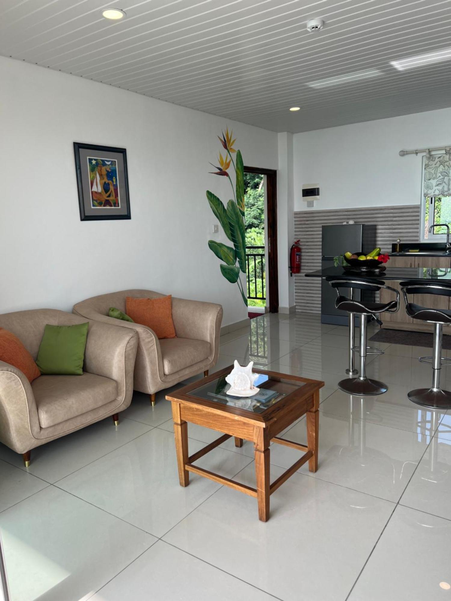 Creole Pearl Self-Catering Apartment Victoria Ngoại thất bức ảnh